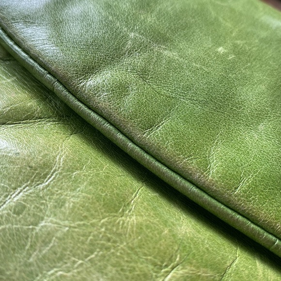 MO851 Clutch / Wristlet - Picture 6 of 7